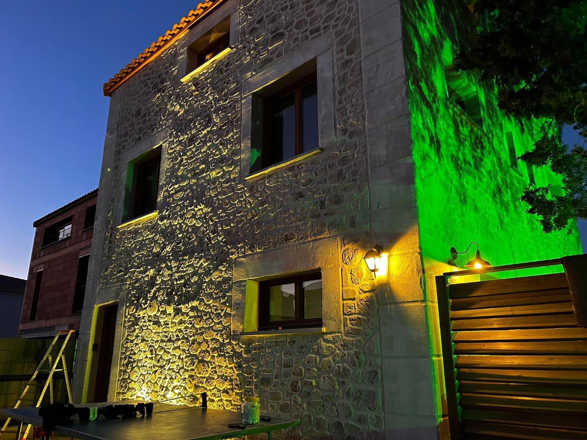 Les Chambres De Paulette Chambres A Theme Jack Sparrow Sainte-Marie-la-Mer Ngoại thất bức ảnh